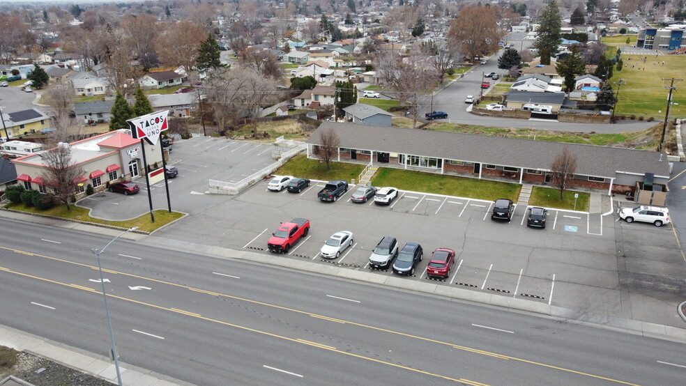 2417 W Kennewick Ave, Kennewick, WA en venta - Foto del edificio - Imagen 1 de 12