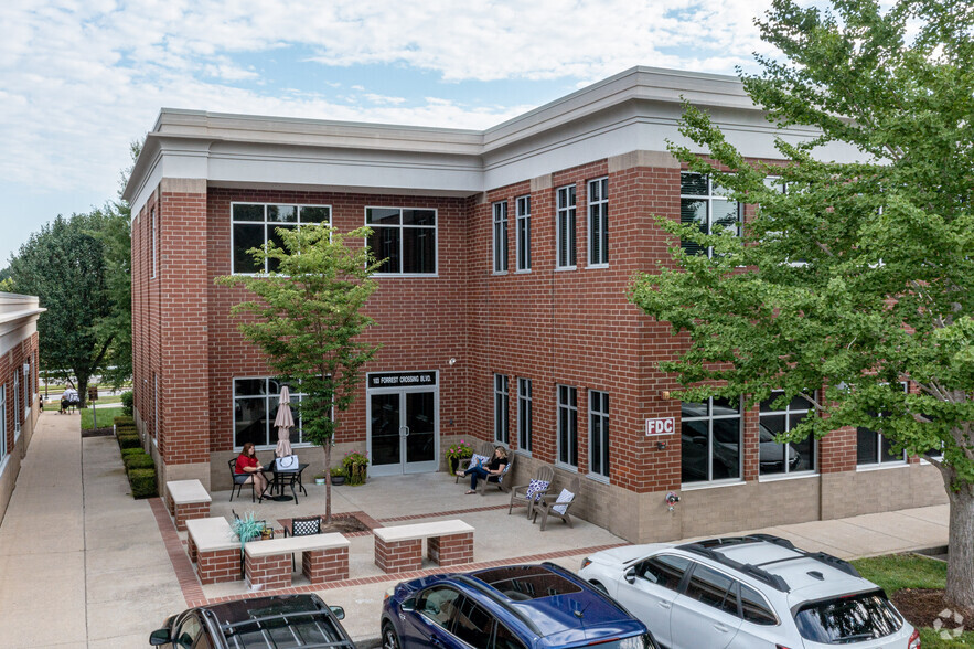 103 Forrest Crossing Blvd, Franklin, TN en alquiler - Foto del edificio - Imagen 3 de 4