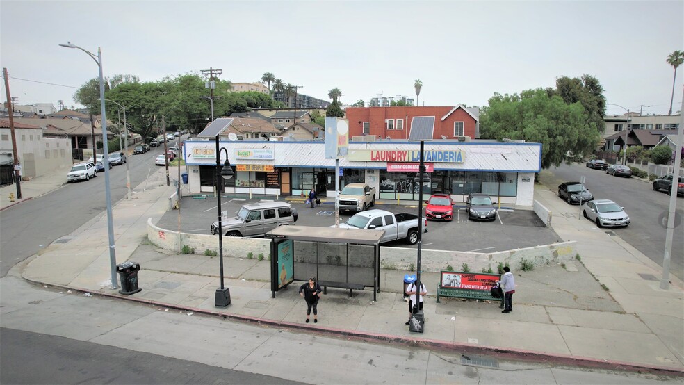 3251-3255 Beverly Blvd, Los Angeles, CA en alquiler - Foto del edificio - Imagen 2 de 5