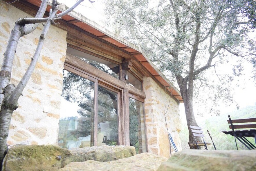 Hotel y hospedaje en Cistella, Gerona en venta - Foto del edificio - Imagen 3 de 13