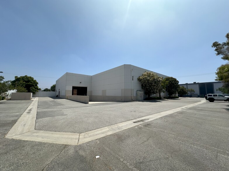 239 N Unruh Ave, City Of Industry, CA en venta - Foto del edificio - Imagen 1 de 12