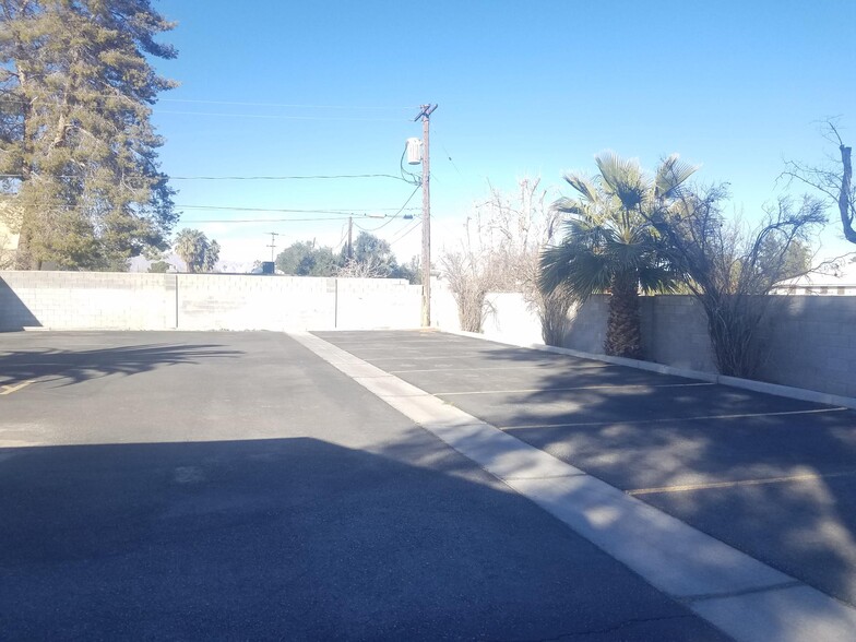 2008 Hamilton Ln, Las Vegas, NV en venta - Foto del edificio - Imagen 3 de 13