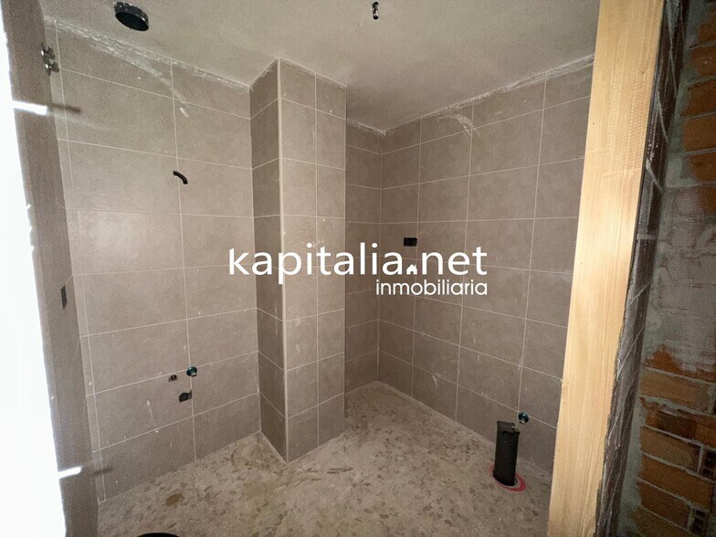 Local en València, Valencia en venta - Foto del edificio - Imagen 2 de 17