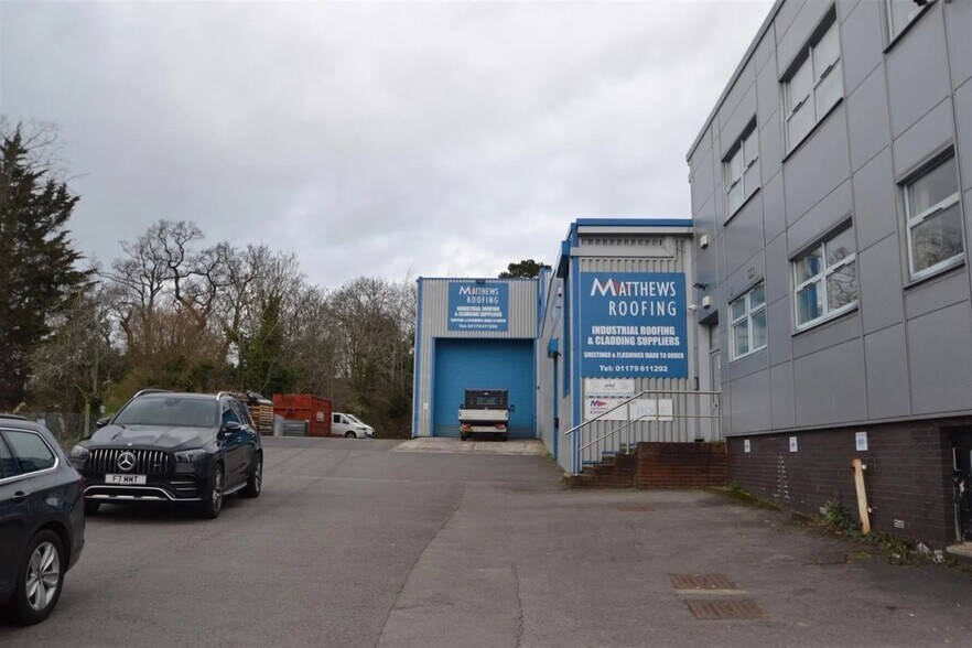 Tower Ln, Warmley en venta - Foto del edificio - Imagen 2 de 2