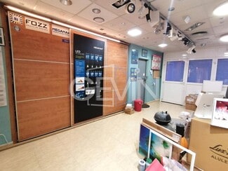 Más detalles de Carrer Cristóbal Colón, 9, Santa Perpètua de Mogoda - Edificio residencial​ en venta