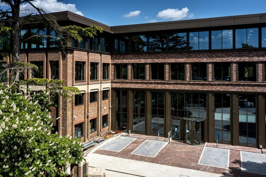 10 Bricket Rd, St Albans en alquiler - Foto del edificio - Imagen 2 de 11