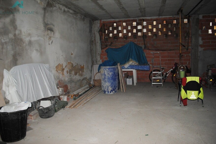 Local en Ampuero en alquiler - Foto del interior - Imagen 1 de 3