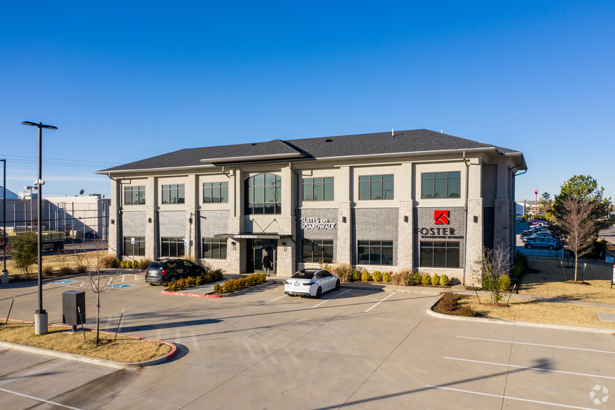 2500 Boardwalk, Norman, OK en alquiler - Foto del edificio - Imagen 3 de 35