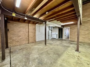 21-23 Charlescotte Ave, Punchbowl Canterbury en alquiler Foto del interior- Imagen 2 de 5