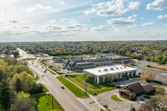 33200 W 14 Mile Rd, West Bloomfield, MI - VISTA AÉREA  vista de mapa - Image1