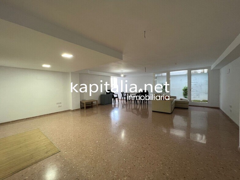 Local en Ontinyent, Valencia en venta - Foto del edificio - Imagen 1 de 14