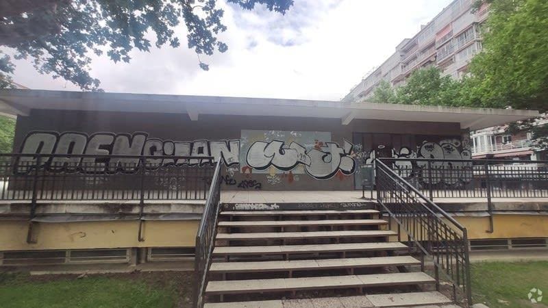 Avenida de los Derechos Humanos, 5, Alcorcón, Madrid en venta - Foto del edificio - Imagen 2 de 2