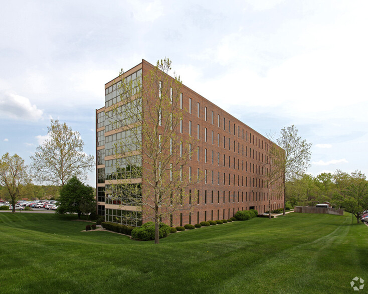 10551 Barkley St, Overland Park, KS en alquiler - Foto del edificio - Imagen 1 de 4