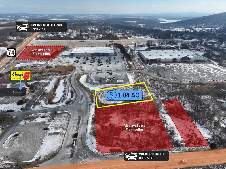 adj. to Walmart at 1134 Wicker St, Ticonderoga, NY en venta - Foto principal - Imagen 1 de 17