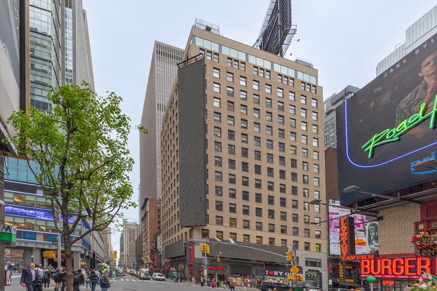 729 Seventh Ave, New York, NY en alquiler - Foto del edificio - Imagen 2 de 5