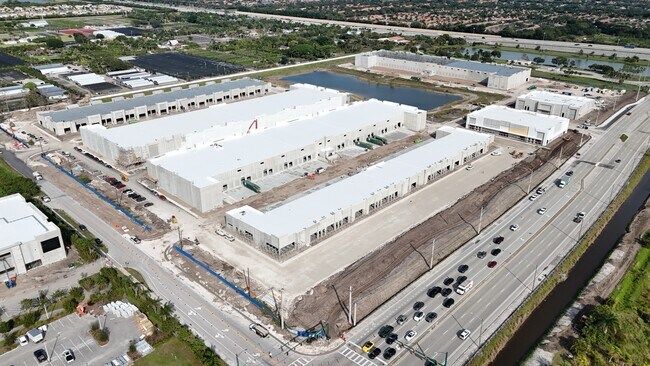 Más detalles de 8289 Boynton Beach Blvd, Boynton Beach, FL - Oficina, nave en alquiler