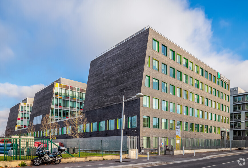 Oficinas en Nanterre en alquiler - Foto del edificio - Imagen 2 de 3