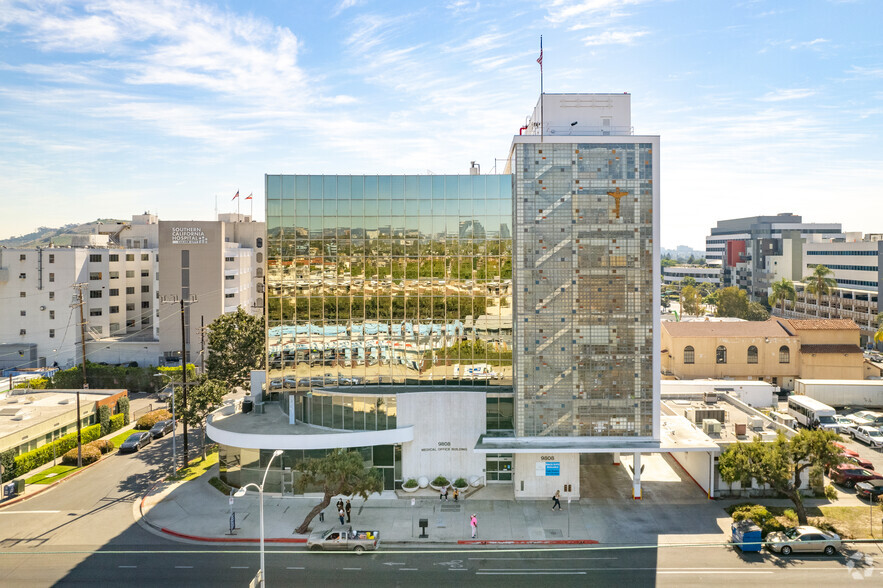 9808 Venice Blvd, Culver City, CA en alquiler - Foto del edificio - Imagen 2 de 5