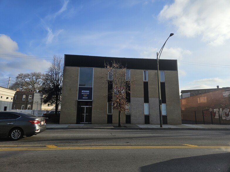 3533 S Archer Ave, Chicago, IL en alquiler - Foto del edificio - Imagen 2 de 33