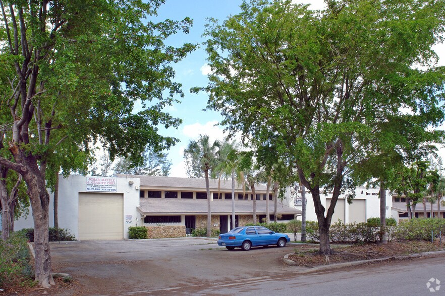 2000-2040 NW 94th Ave, Miami, FL en venta - Foto del edificio - Imagen 3 de 29