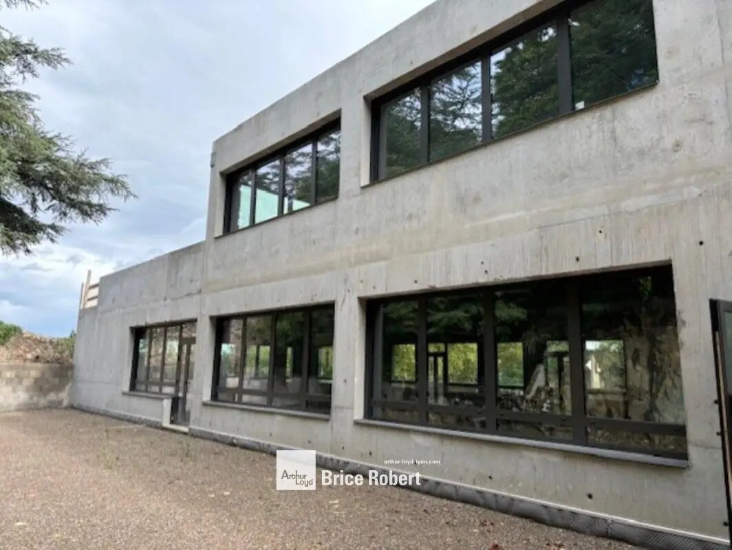 Flex en Orliénas en alquiler Foto del edificio- Imagen 1 de 5