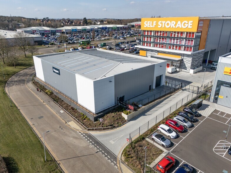 Crompton Close, Basildon en venta - Foto del edificio - Imagen 2 de 4