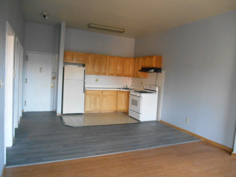 358 Grove St, Jersey City, NJ en venta - Foto del interior - Imagen 2 de 66