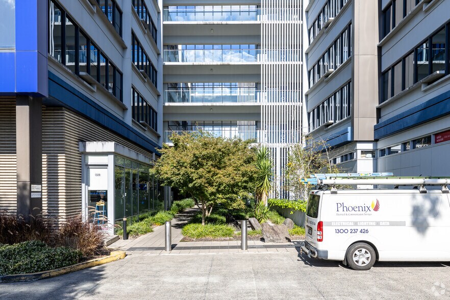 33 Lexington Dr, Bella Vista en alquiler - Foto del edificio - Imagen 2 de 4