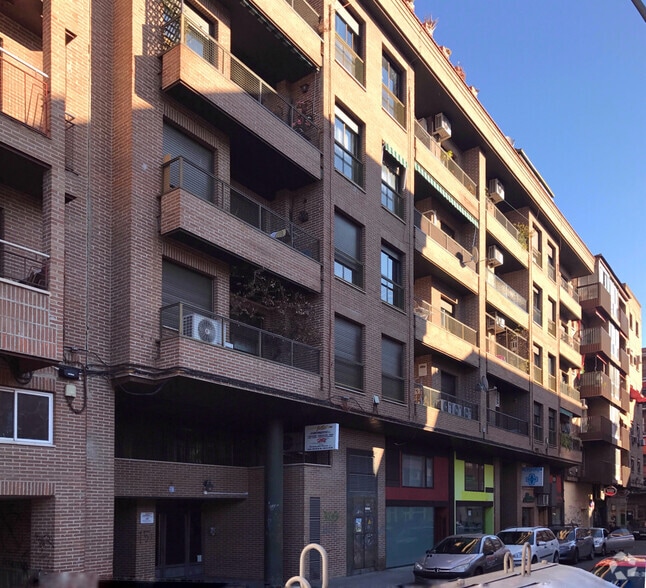 Calle Banderas de Castilla, 37, Talavera de la Reina, Toledo en alquiler - Foto del edificio - Imagen 2 de 4