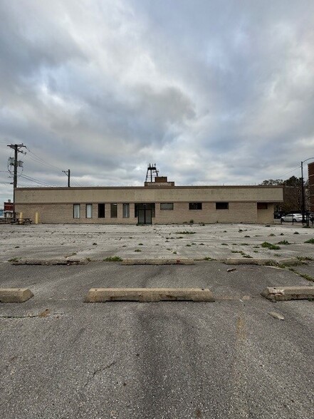 28 E 112th Pl, Chicago, IL en alquiler - Foto del edificio - Imagen 3 de 12