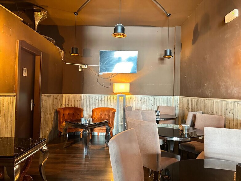 Local en Madrid, Madrid en alquiler - Foto del edificio - Imagen 2 de 4