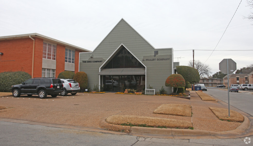 3200 W 4th St, Fort Worth, TX en venta - Foto del edificio - Imagen 2 de 28