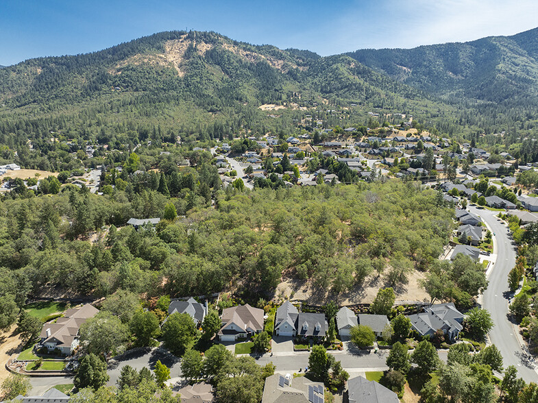 0 Rosemary Lane Ln, Grants Pass, OR en venta - Foto principal - Imagen 1 de 44