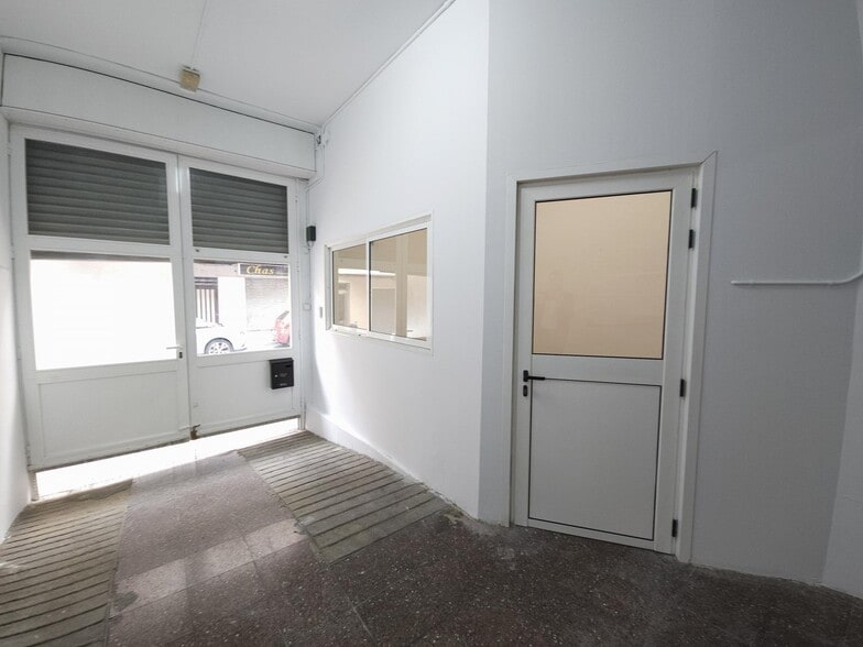 Edificio residencial en Sant Joan Despí, Barcelona en venta - Foto del interior - Imagen 2 de 3