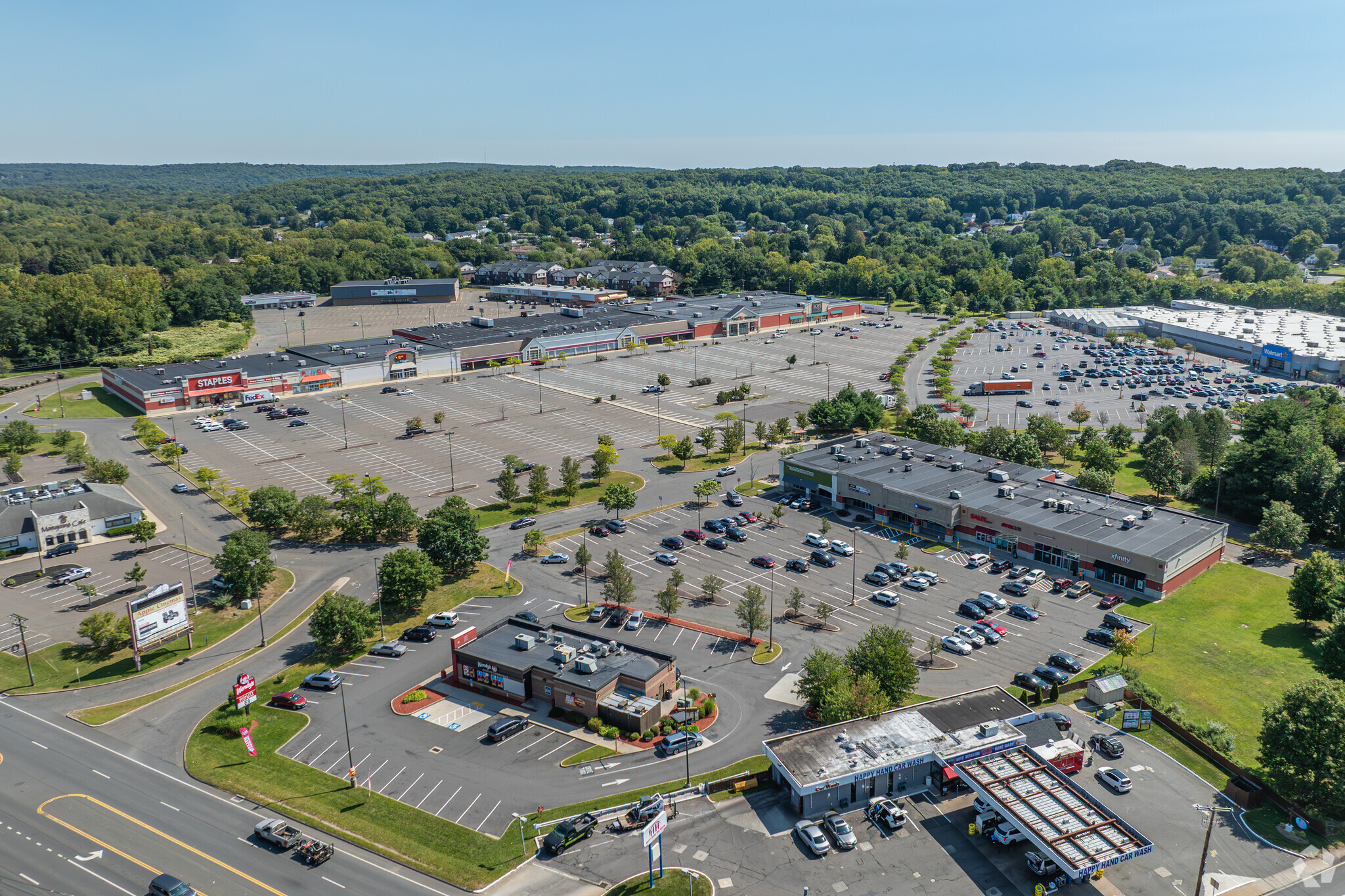 950 Wolcott St, Waterbury, CT en alquiler Foto del edificio- Imagen 1 de 29