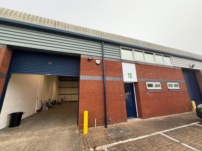 Southern Rd, Aylesbury en alquiler - Foto del edificio - Imagen 2 de 14