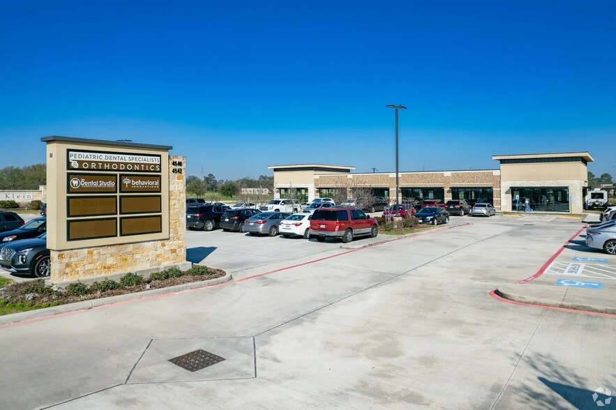 4544 Spring Stuebner Rd, Spring, TX en alquiler - Foto del edificio - Imagen 3 de 7