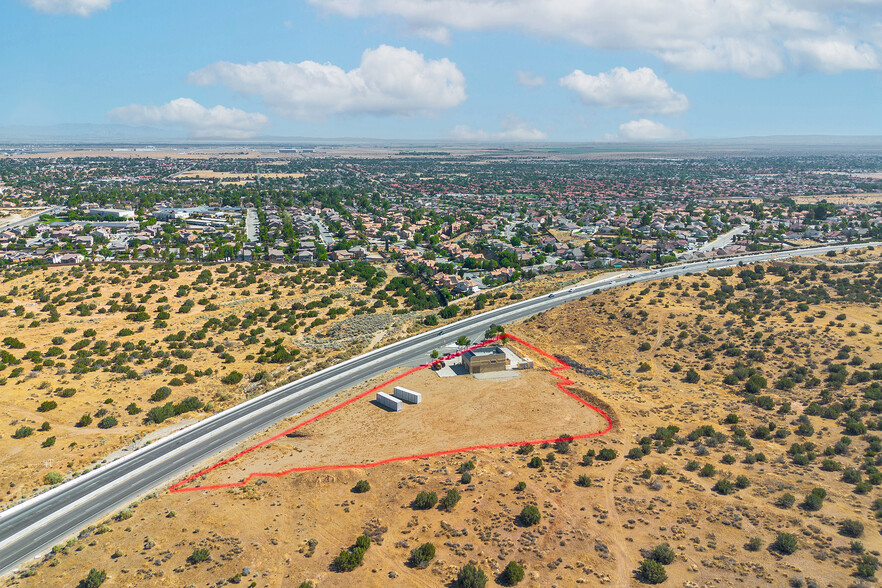 2660 Pearblossom Hwy, Palmdale, CA en venta - Foto del edificio - Imagen 3 de 43