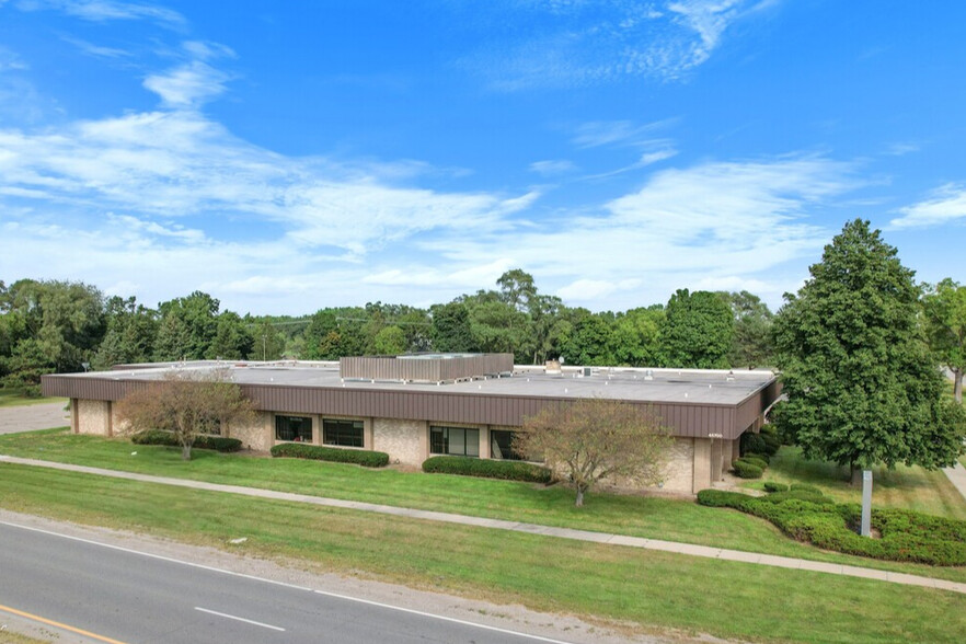 45700 Mound Rd, Shelby Township, MI en venta - Foto del edificio - Imagen 2 de 4