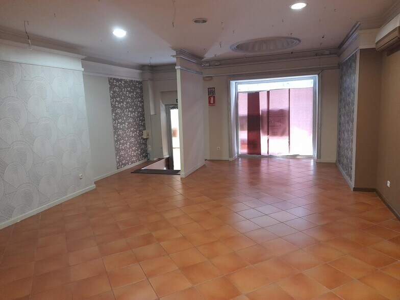 Local en Cáceres, Cáceres en alquiler - Foto del edificio - Imagen 3 de 22