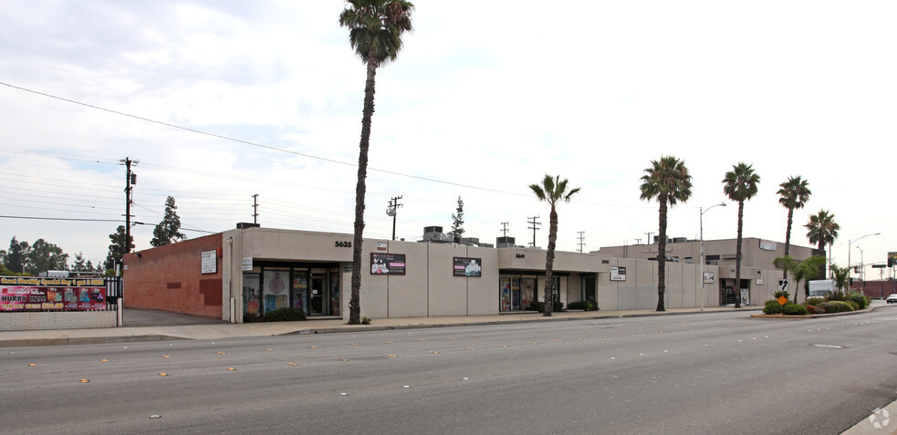 5635-5657 E Washington Blvd, Commerce, CA en alquiler - Foto del edificio - Imagen 1 de 1