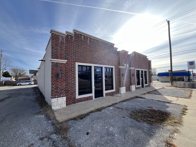 321 S Main St, Sapulpa, OK en venta - Foto del edificio - Imagen 1 de 5