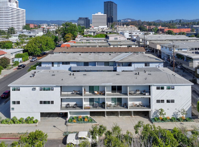 1334 Barry Ave, Los Angeles, CA en venta - Foto del edificio - Imagen 3 de 31