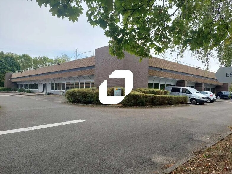 4 Rue Edouard Branly, Trappes en alquiler - Foto del edificio - Imagen 2 de 12