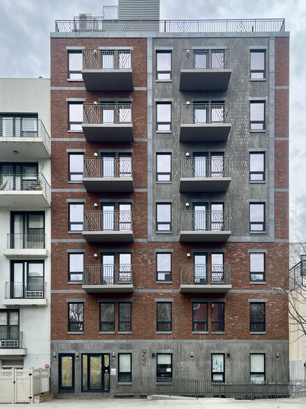 952 Bedford Ave, Brooklyn, NY en alquiler - Foto principal - Imagen 1 de 8