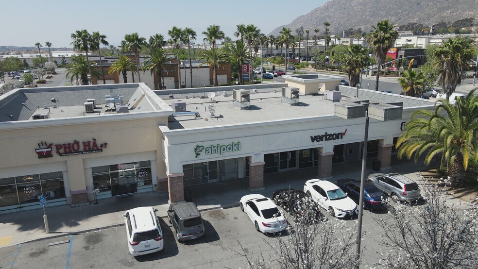 2851 Canyon Springs Pky, Riverside, CA en venta - Vídeo de anuncio comercial - Imagen 3 de 28