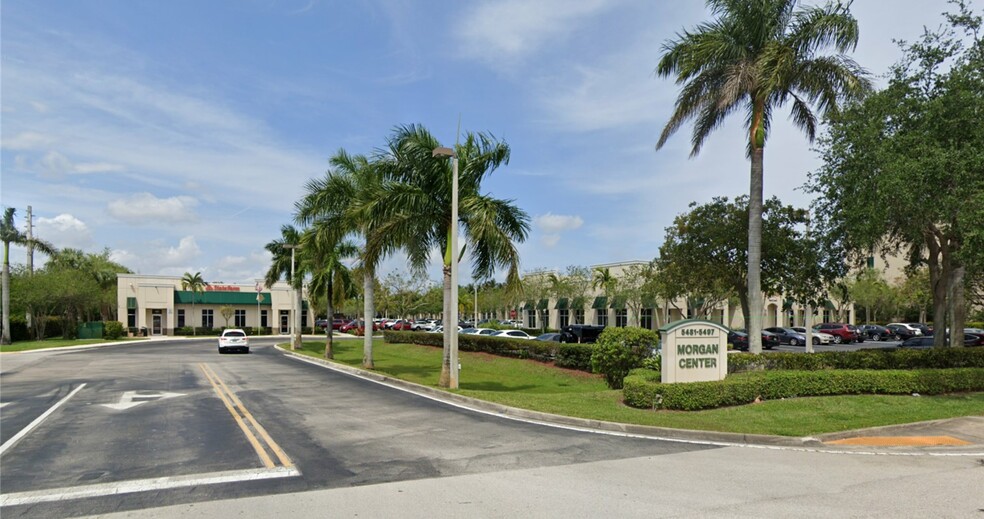 5493 Wiles Rd, Coconut Creek, FL en venta - Foto del edificio - Imagen 2 de 7