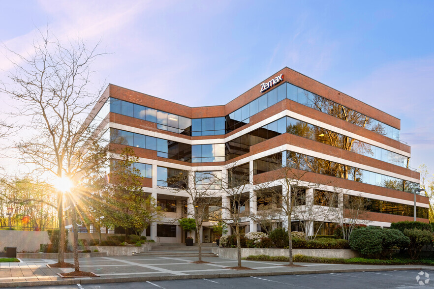 3933 Lake Washington Blvd NE, Kirkland, WA en alquiler - Foto del edificio - Imagen 3 de 23