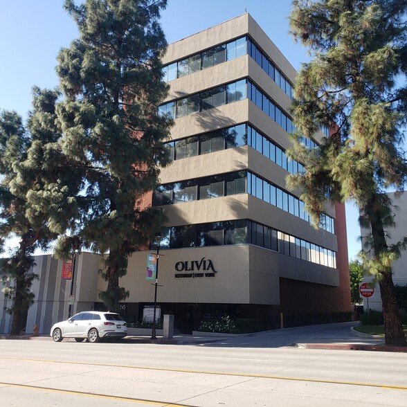 237-245 E Olive Ave, Burbank, CA en alquiler - Foto del edificio - Imagen 2 de 3