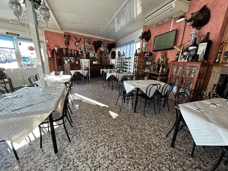 Local en Benahadux, Almería en venta - Foto del interior - Imagen 3 de 38